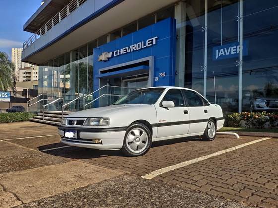 CHEVROLET VECTRA 2.0 MPFI CD 8V GASOLINA 4P MANUAL CHEVROLET VECTRA 2.0 MPFI CD 8V GASOLINA 4P MANUAL